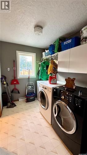 433 Garfield Street, Davidson, SK - Indoor Photo Showing Laundry Room