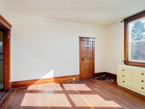 1250 Fairfield Rd, Victoria, BC 