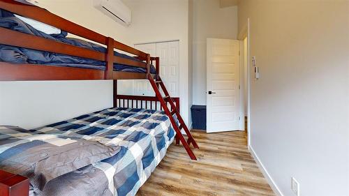 40 Birch Bay, Thomas Lake, MB - Indoor Photo Showing Bedroom