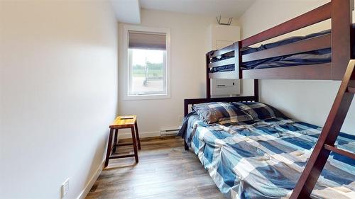 40 Birch Bay, Thomas Lake, MB - Indoor Photo Showing Bedroom