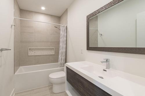 Salle de bains - 7085 Rue De Bordeaux, Montréal (Villeray/Saint-Michel/Parc-Extension), QC 