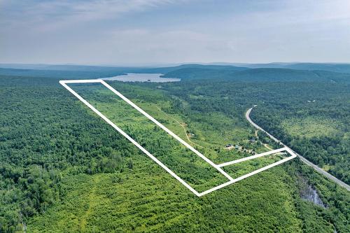 Vue d'ensemble - Ch. Des Quatre-Fourches, Lac-Des-Écorces, QC 