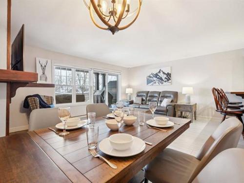 Dining room - 3-250 Rue Du Mont-Plaisant, Mont-Tremblant, QC - Indoor Photo Showing Dining Room