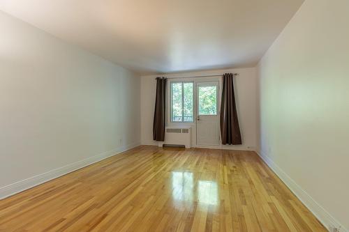 Living room - 5985 Rue Souart, Montréal (Côte-Des-Neiges/Notre-Dame-De-Grâce), QC - Indoor Photo Showing Other Room