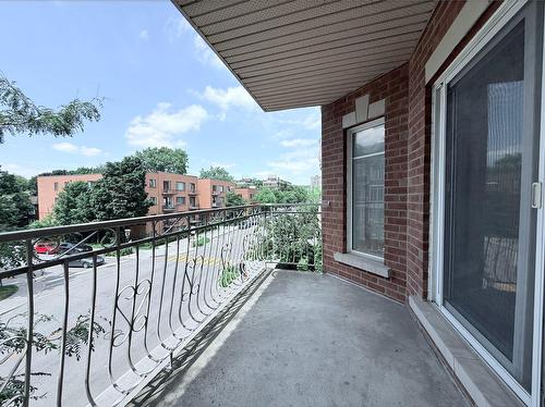Balcony - 201-5860 Av. De Monkland, Montréal (Côte-Des-Neiges/Notre-Dame-De-Grâce), QC - Outdoor With Exterior