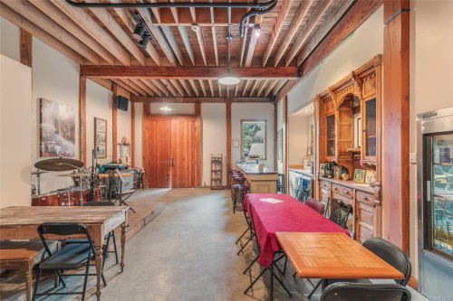 2300 East Wellington Rd, Nanaimo, BC 