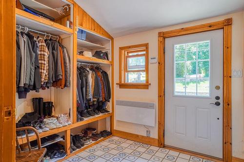 Hall d'entrée/Vestibule - 598 Rue Main, Hudson, QC - Indoor With Storage