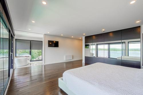 Chambre à coucher principale - 598 Rue Main, Hudson, QC - Indoor Photo Showing Bedroom