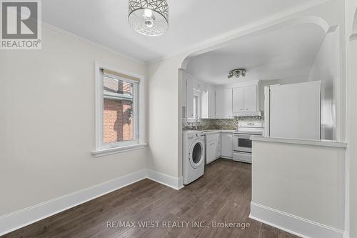 38 Feltham Avenue, Toronto, ON - Indoor Photo Showing Laundry Room