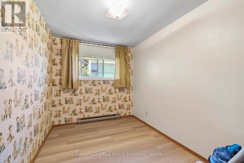 61 8Th Street, Hanover, ON - Indoor Photo Showing Other Room