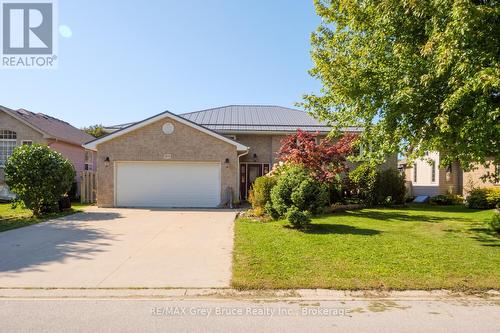 958 HIGHLAND STREET  Saugeen Shores, ON N0H 2C2