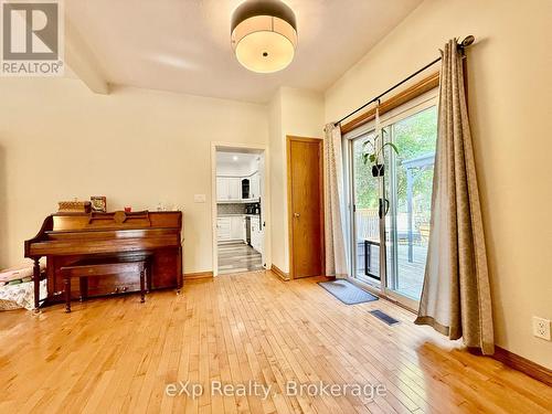 507 Mary Street, Brockton, ON - Indoor Photo Showing Other Room