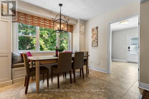 196 Dundas Street E, Hamilton, ON - Indoor Photo Showing Dining Room