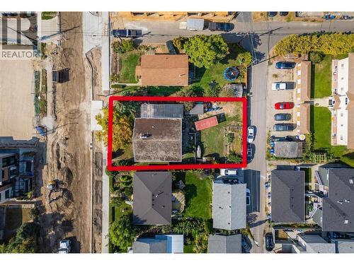 738 Morrison Avenue  Kelowna, BC V1Y 5E5