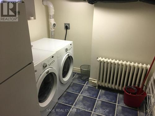 569 Soudan Avenue, Toronto, ON - Indoor Photo Showing Laundry Room