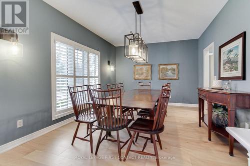 8 Pelosi Way, East Gwillimbury, ON - Indoor Photo Showing Dining Room