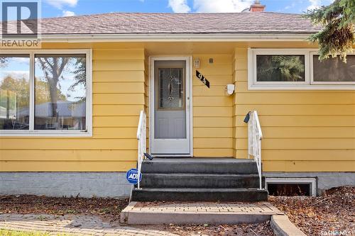 94 Dunning Crescent, Regina, SK - Outdoor With Exterior