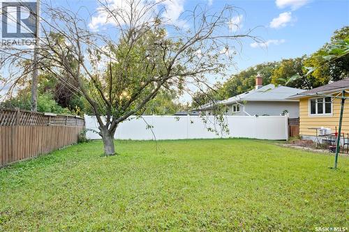 94 Dunning Crescent, Regina, SK - Outdoor