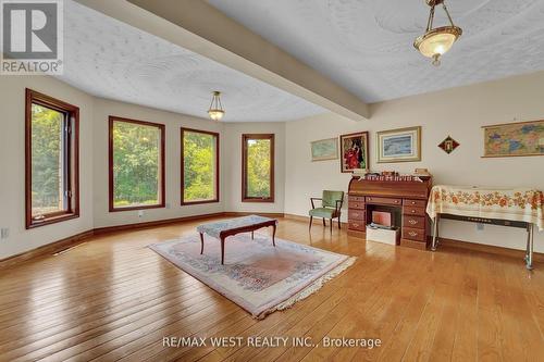 805 Centre Road, Hamilton, ON - Indoor Photo Showing Other Room