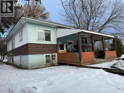 Second Home - 6984 Highway 6, Coldstream, BC - Outdoor