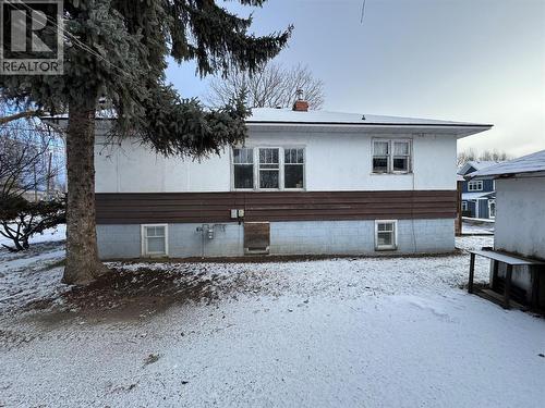 Second Home - 6984 Highway 6, Coldstream, BC - Outdoor