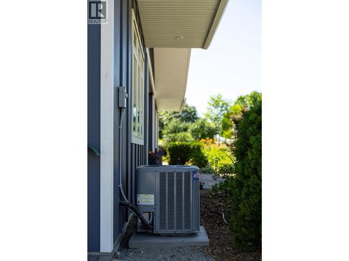 6984 Highway 6, Coldstream, BC - Outdoor