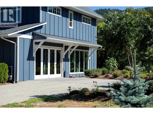 6984 Highway 6, Coldstream, BC - Outdoor