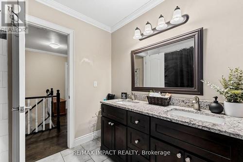 1158 Weller Street, Peterborough, ON - Indoor Photo Showing Bathroom