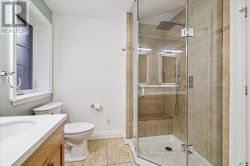 409 River Side Drive, Oakville, ON - Indoor Photo Showing Bathroom