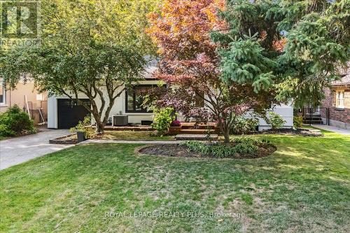 409 River Side Drive, Oakville, ON - Outdoor