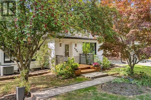 409 River Side Drive, Oakville, ON - Outdoor