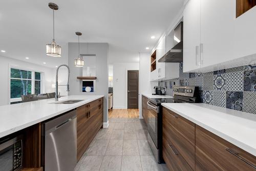 Kitchen - 16925 Rue Du Corail, Mirabel, QC - Indoor Photo Showing Kitchen With Upgraded Kitchen