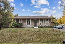 21 Rue Poirier  Gatineau (Gatineau), QC J8V 1A7