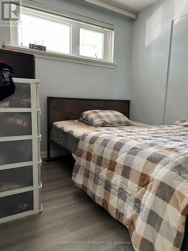 140 Porchester Drive, Toronto, ON - Indoor Photo Showing Bedroom
