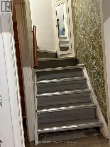 140 Porchester Drive, Toronto, ON - Indoor Photo Showing Other Room