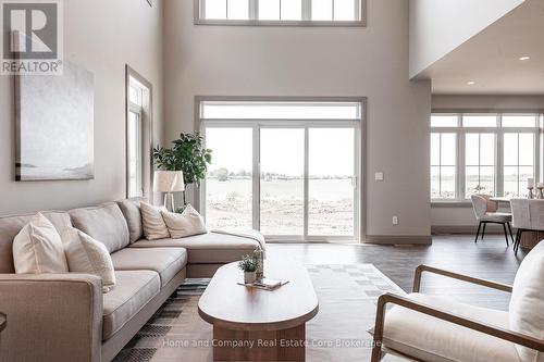 46 Trail Side Drive, St. Marys, ON - Indoor Photo Showing Living Room