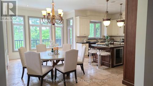 383 Paradelle Drive, Richmond Hill, ON - Indoor Photo Showing Dining Room
