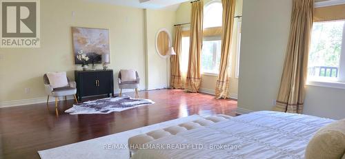 383 Paradelle Drive, Richmond Hill, ON - Indoor Photo Showing Bedroom