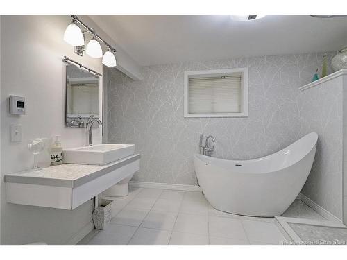 1124 Route 105, Douglas, NB 