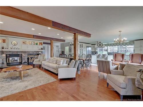 1124 Route 105, Douglas, NB 