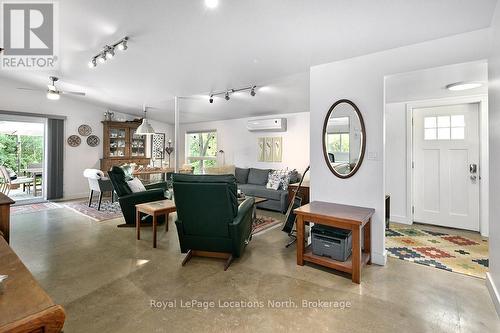 150 Peel Street S, Blue Mountains, ON - Indoor