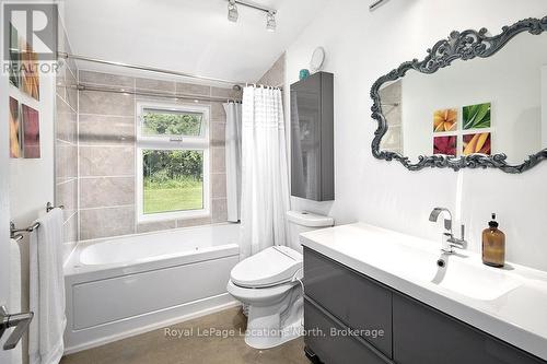 150 Peel Street S, Blue Mountains, ON - Indoor Photo Showing Bathroom