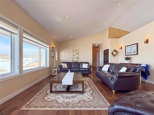 47085 109W Road, Brandon, MB - Indoor Photo Showing Living Room