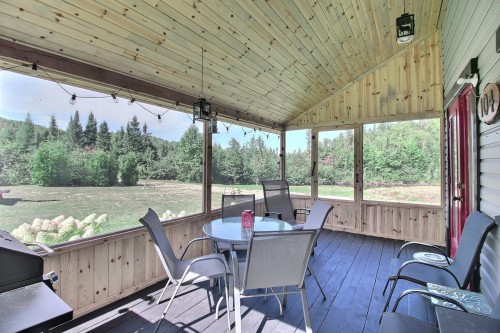 Véranda - 104 Ch. De L'Étang, Petit-Saguenay, QC - Outdoor With Deck Patio Veranda With Exterior