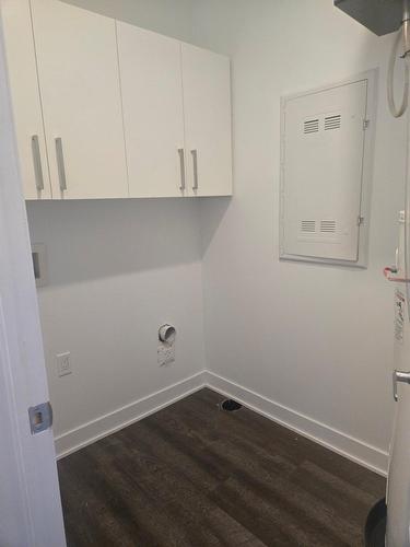 Laundry room - 1056 Rue St-Viateur, Joliette, QC - Indoor Photo Showing Other Room