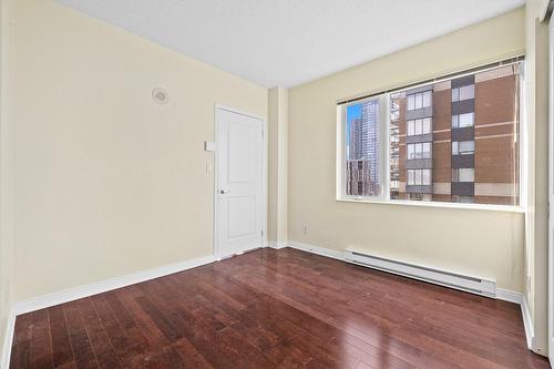 Bedroom - 902-550 Rue Jean-D'Estrées, Montréal (Ville-Marie), QC - Indoor Photo Showing Other Room