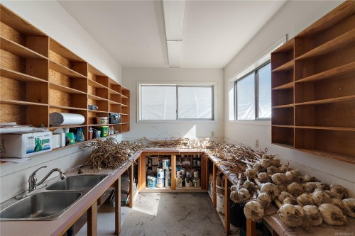 845 Downey Rd, North Saanich, BC 