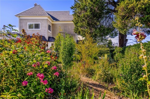 377 Milton St, Nanaimo, BC 