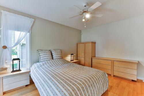 Primary bedroom - 40 Rue Masson, Saint-Roch-De-L'Achigan, QC - Indoor Photo Showing Bedroom