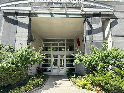Entrée extérieure - 302-925 Boul. René-Lévesque E., Montréal (Ville-Marie), QC - Outdoor